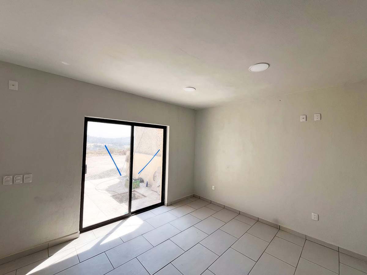 WhatsApp Image 2025-10-21 at 12.09.38 PM (1)