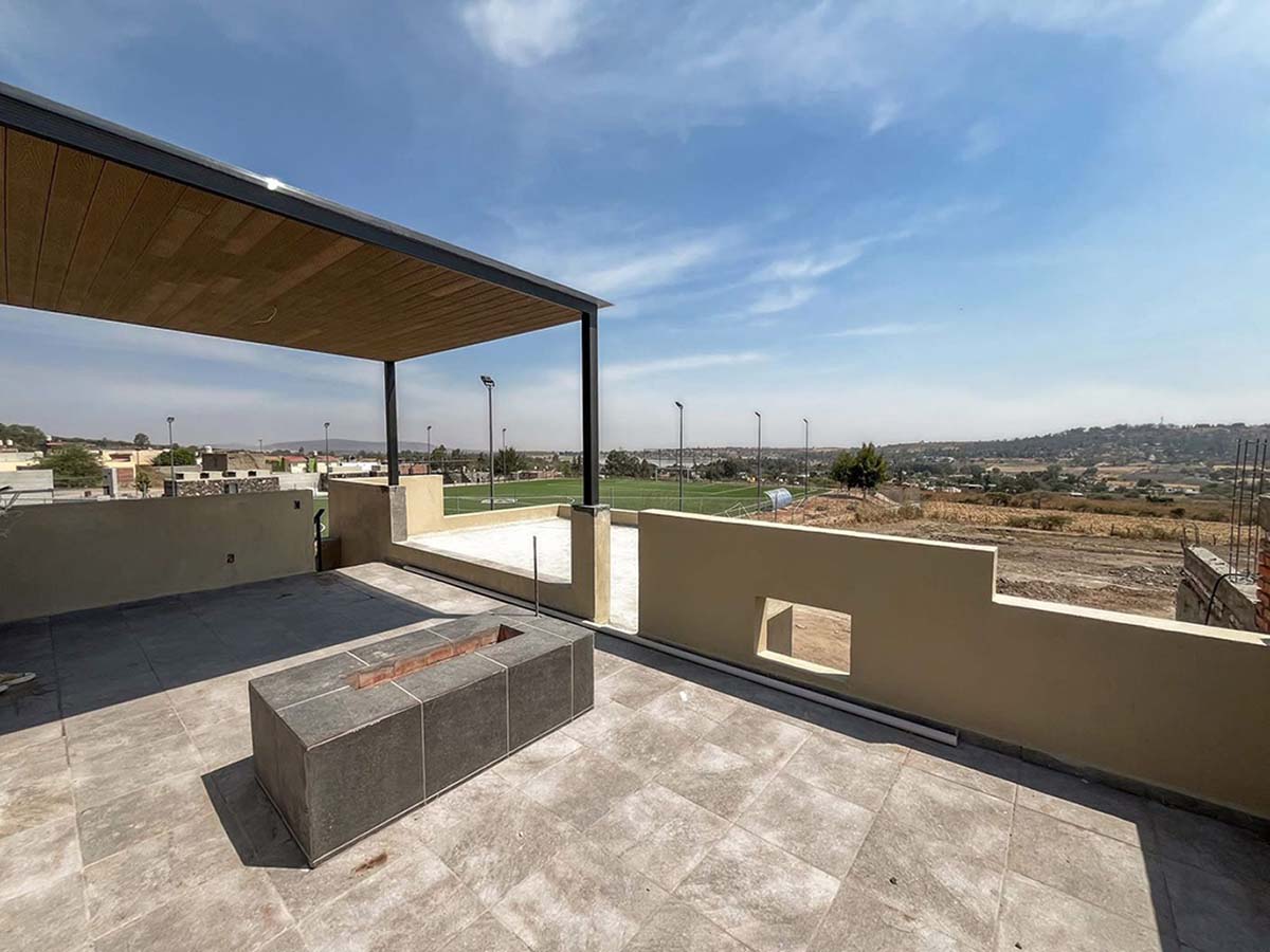 WhatsApp Image 2025-10-21 at 12.09.39 PM (2)