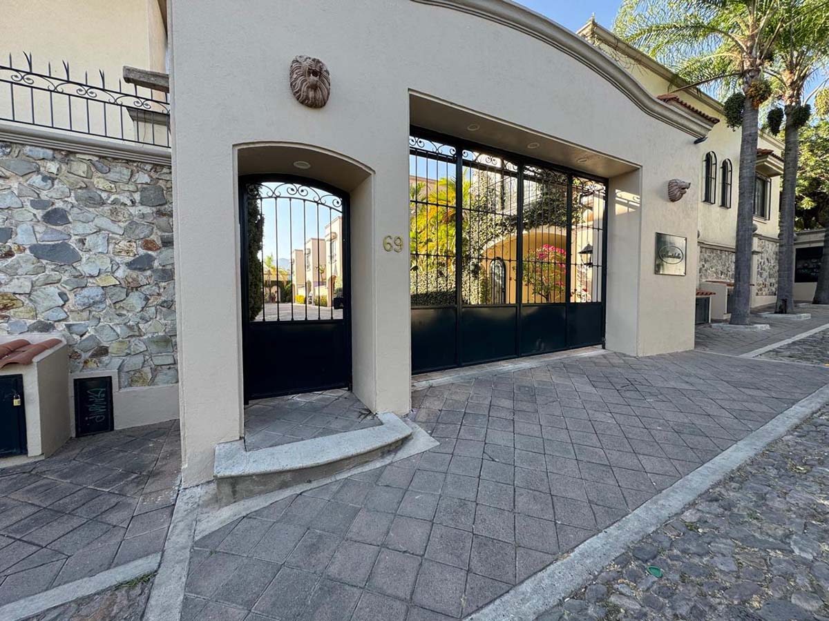 WhatsApp Image 2025-11-04 at 11.10.01 AM