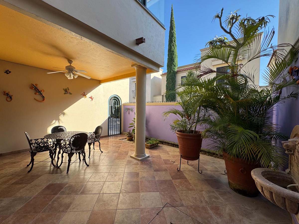 WhatsApp Image 2025-11-04 at 11.10.04 AM (1)