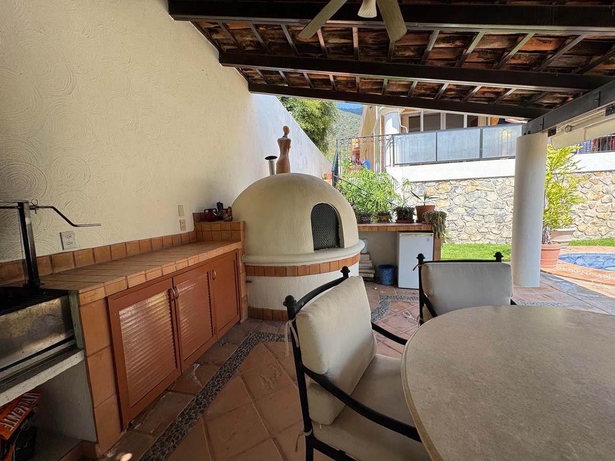 WhatsApp Image 2025-11-04 at 3.53.46 PM (2)