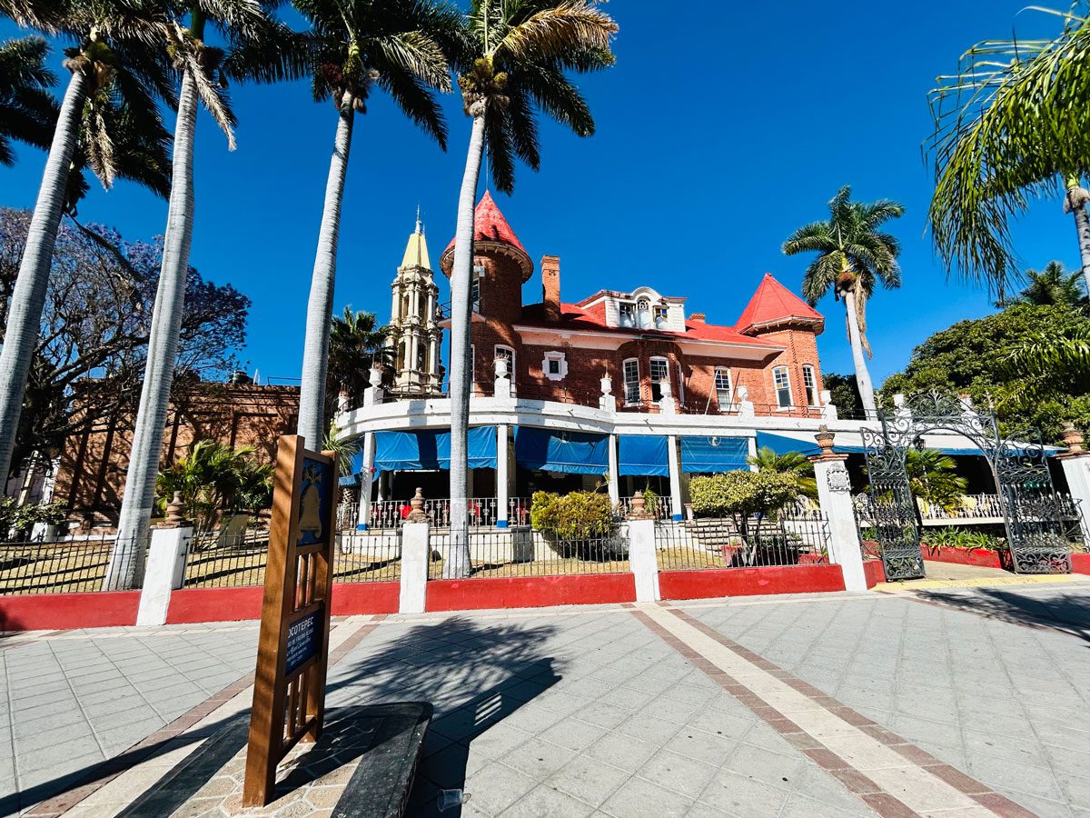 Casa-Braniff-Cazadores-home-for-sale-chapala-centro (1)