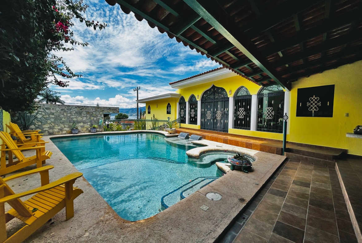 Casa Reedcrest