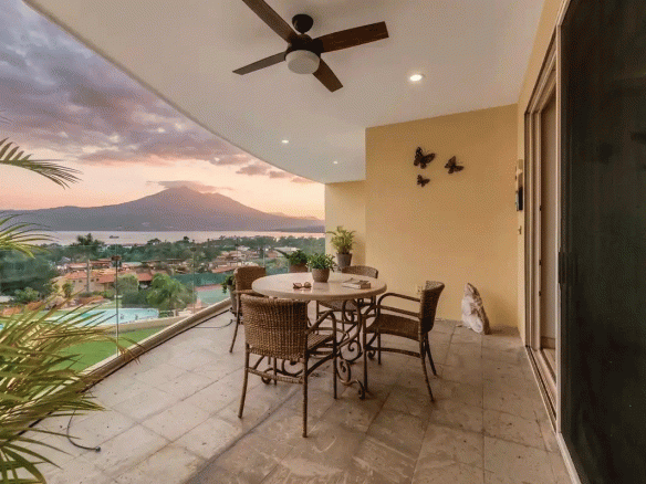 Condo El Dorado 202