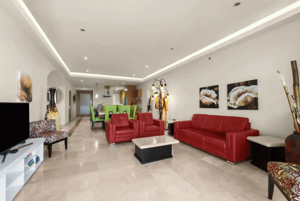 Condo El Dorado 202