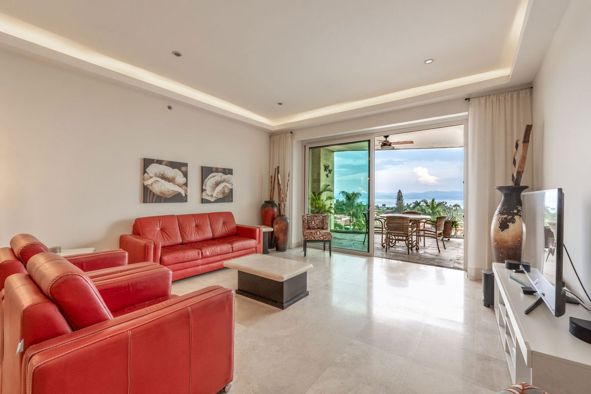 Condo El Dorado 202