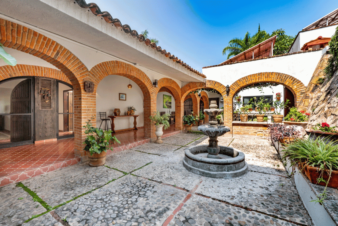 The Hidden Villa