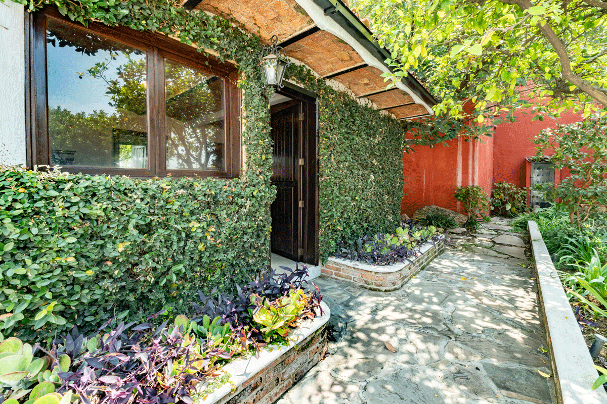 The Hidden Villa