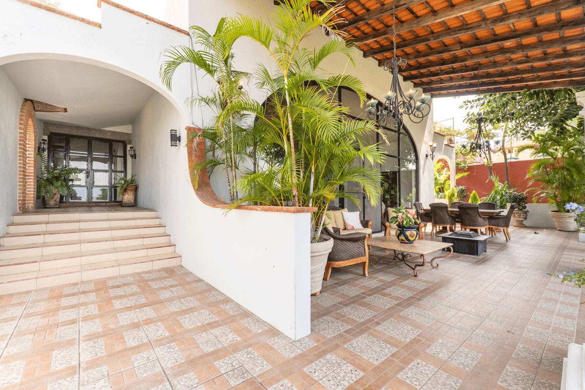 The Hidden Villa